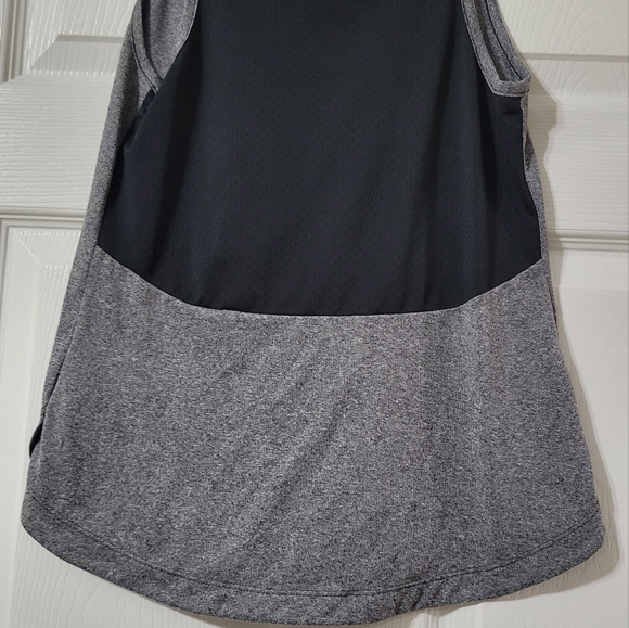 Nike Dri-Fit Tank - Picture 4 of 4